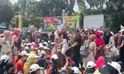 স্থায়ী ক্যাম্পাসের দাবিতে টেকনিক্যাল মোড় অবরোধ বিইউএইচএসের