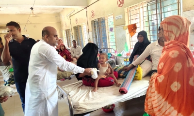 দূর্গাপুরে তারেক রহমানের পক্ষ থেকে রোগীদের খাবার বিতরণ