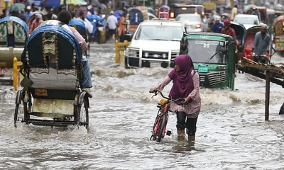 টানা বৃষ্টিতে ডুবল ঢাকার যেসব সড়ক