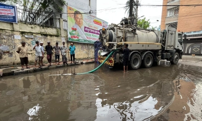 ঢাকার সড়কের পানি নিষ্কাশনে মাঠে ডিএসসিসি