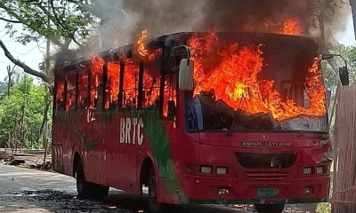 বরিশালে চলন্ত বাসে আগুন