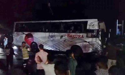 ঢাকা-ভাঙ্গা এক্সপ্রেসওয়েতে বাস দুর্ঘটনা। ছবি - সংগৃহীত