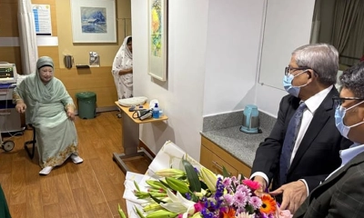 স্বাস্থ্য পরীক্ষার জন্য হাসপাতালে ভর্তি হয়েছেন খালেদা জিয়া