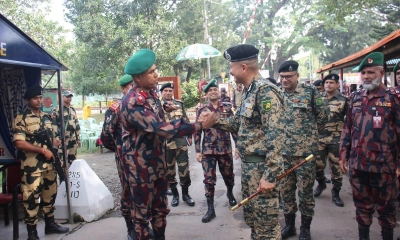 হিলি সীমান্তে বিজিবি-বিএসএফের বৈঠক