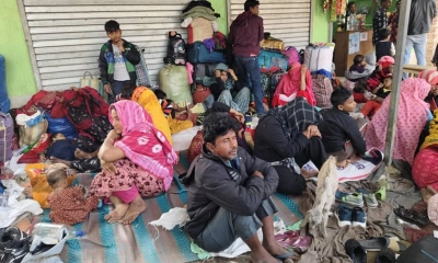 সীমান্তে জমায়েত হয়েছে বাংলাদেশিরা। ছবি - সংগৃহীত