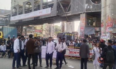 বন্ধুর মৃত্যুতে শিক্ষার্থীদের ফার্মগেট অবরোধ, তীব্র যানজট