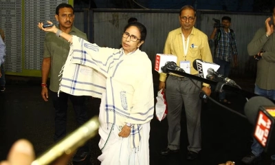 ‘আমাকে বিজেপির কর্মীরা মেরেছে’, অভিযোগ মমতার