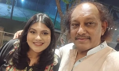 কারিনা কায়সারের মৃত্যু, ফেসবুকে যা বললেন বাবা