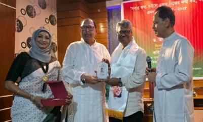 সংবর্ধিত হলেন নজরুল গবেষক মজিদ মাহমুদ ও শিল্পী প্রিয়াংকা গোপ