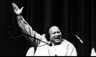 আজ নুসরাত ফতেহ আলী খানের জন্মদিন