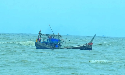সমুদ্রপথে মালয়েশিয়া যাওয়ার সময় আটক ২৭৩