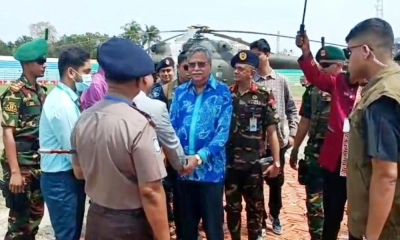 পাবনায় মা-বাবার কবর জিয়ারত করলেন রাষ্ট্রপতি
