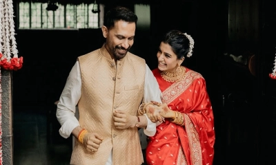 নির্মাতা রাজ নিদিমোরুর সঙ্গে সামান্থা। ছবি- সংগৃহীত