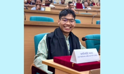 সর্বমিত্রকে শোকজ করল ঢাবি প্রশাসন