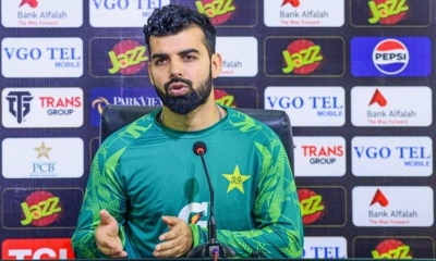 বাবা হলেন পাক অলরাউন্ডার