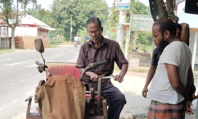 ৩৫ বছর ধরে কাঁচি শান দিয়ে চলছে আমিরুলের সংসার