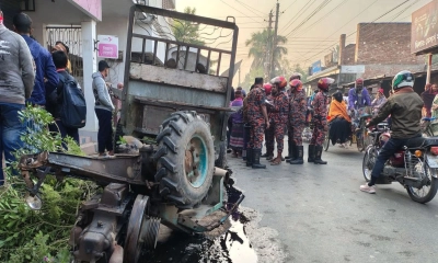 ট্রলি উল্টে শ্রমিকের মৃত্যু