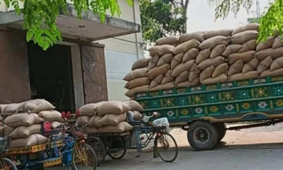 তানোরে খাদ্য গুদামে তিন সিন্ডিকেটে ধান সংগ্রহের অভিযোগ