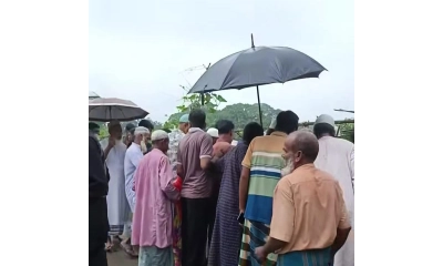 মামলা করতে যাওয়ার পথে চাচাকে ছুরিকাঘাতে হত্যা ভাতিজার