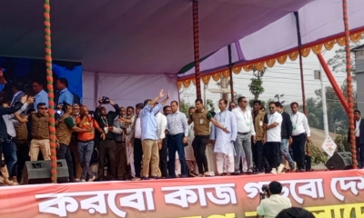 বরিশালে জনসভার মঞ্চে তারেক রহমান