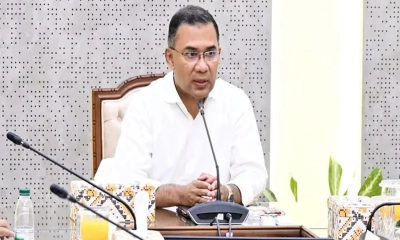 নিজের নামের বিলবোর্ড ও ব্যানার অপসারণের নির্দেশ প্রধানমন্ত্রীর