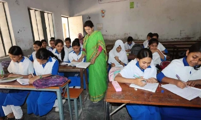 ‘অনেক শিক্ষক মাত্র ৫ হাজার টাকা বেতনে পড়াচ্ছেন’