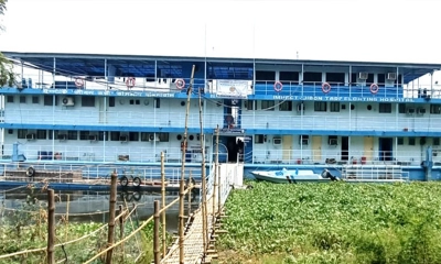 চিকিৎসায় আশার আলো ছড়াচ্ছে ভাসমান হাসপাতাল ‘জীবন তরী’