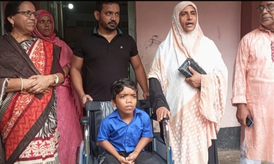 প্রতিবন্ধী শিক্ষার্থীর লেখাপড়ার দায়িত্ব নিলেন বিএনপি নেতা