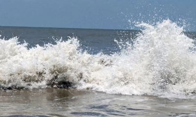 সাগরে লঘুচাপ, ধেয়ে আসছে ভয়াবহ বিপদ!