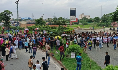 শিক্ষার্থীদের যমুনা সেতু অবরোধ, ঢাকা-উত্তরবঙ্গ যোগাযোগ বন্ধ