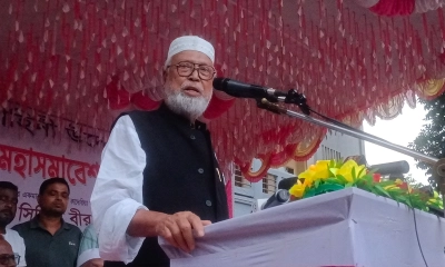 টাঙ্গাইলের ভুঞাপুরে মুক্তিযোদ্ধা সমাবেশে বক্তব্য দেন বঙ্গবীর কাদের সিদ্দিকী। ছবি- রূপালী বাংলাদেশ