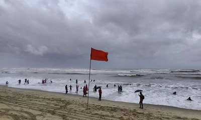 সমুদ্রবন্দরে ৩ নম্বর সতর্ক সংকেত