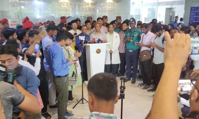 দগ্ধ ফায়ার কর্মীদের সার্বিক সহযোগিতা করা হবে: স্বরাষ্ট্র উপদেষ্টা