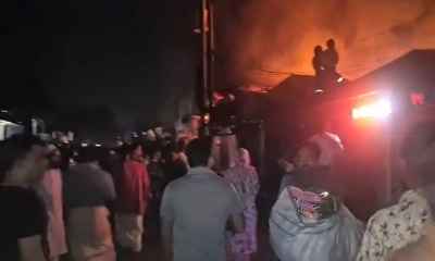 মধ্যরাতে আশুলিয়ার জিরানী বাজারে আগুন