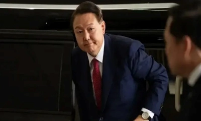 দক্ষিণ কোরিয়ার সাবেক প্রেসিডেন্ট ও তার স্ত্রীর বাড়িতে অভিযান