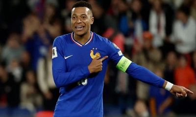 এমবাপ্পের জোড়া গোলে বিশ্বকাপ নিশ্চিত করল ফ্রান্স