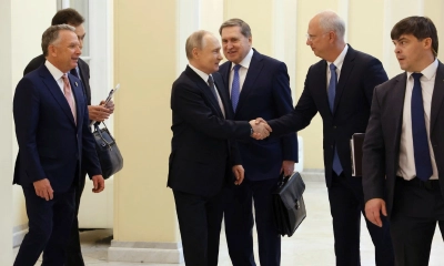 ইউক্রেন শান্তি পরিকল্পনা চূড়ান্ত করতে রাশিয়ায় শীর্ষ কূটনীতিক পাঠাচ্ছেন ট্রাম্প