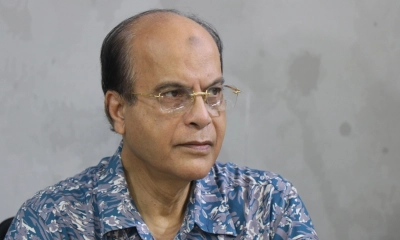 বিমানবন্দর থেকে ফেরত পাঠানো হলো সাংবাদিক ইকবাল সোবহানকে