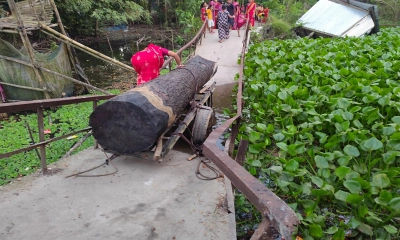 নিম্নমানের ব্রীজে ভোগান্তিতে আগৈলঝাড়ার জনগণ