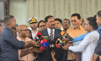 থাইল্যান্ড সফর সংক্ষিপ্ত করে দেশে ফিরলেন স্পিকার
