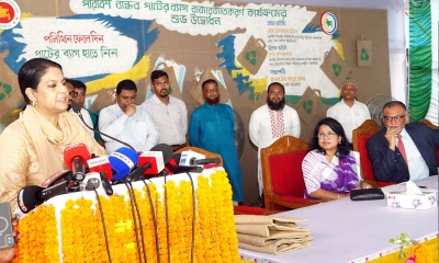 পলিথিন-প্লাস্টিকের ব্যাগ পেলেই ব্যবস্থা, হুঁশিয়ারি পরিবেশ উপদেষ্টার