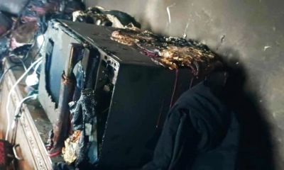 আগুনে পুড়ে যাওয়া মালামাল। ছবি: রূপালী বাংলাদেশ