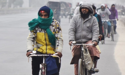 ঘন কুয়াশা ও হিমেল বাতাসে তীব্র ঠান্ডায় জনদুর্ভোগ