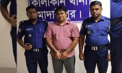 মাদারীপুরের কালকিনিতে তাঁতী লীগ নেতা গ্রেপ্তার