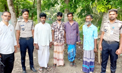 মাদক সেবনের দায়ে চার যুবকের কারাদণ্ড
