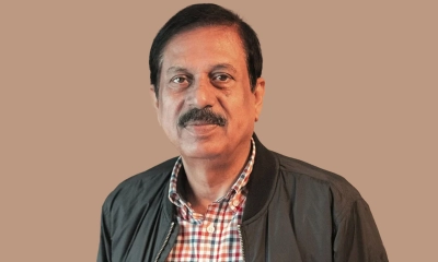 ‘পদত্যাগপত্র ভ্যানিটি ব্যাগে করে নিয়ে গেছেন শেখ হাসিনা’