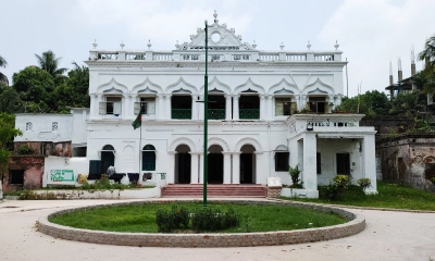 ঐতিহাসিক নবাব বাড়ি দখলচেষ্টা, রাতেই উদ্ধার