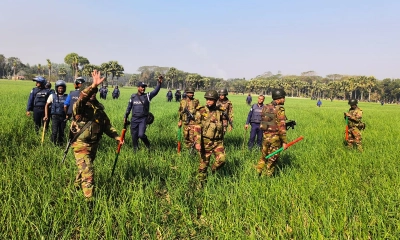 নির্বাচনি সহিংসতায় বাড়িঘরে হামলা ও আগুন, আহত ৩০