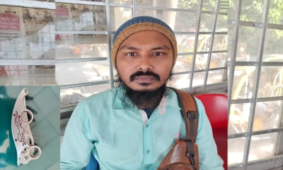 যশোরে চাকুসহ যুবক আটক