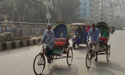 অটোরিকশার দৌড়াত্মে হারিয়ে যাচ্ছে প্যাডেলচালিত রিকশা